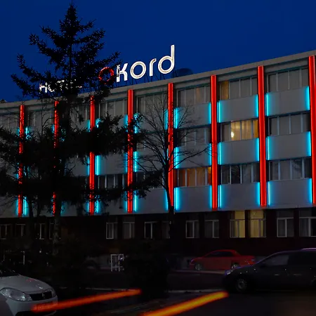 Hotel Akord - Free Parking & Metro Access-3
